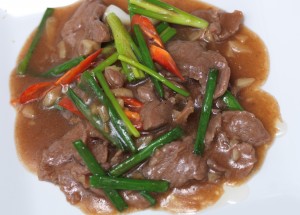 Stir fry beef with oyster sauce